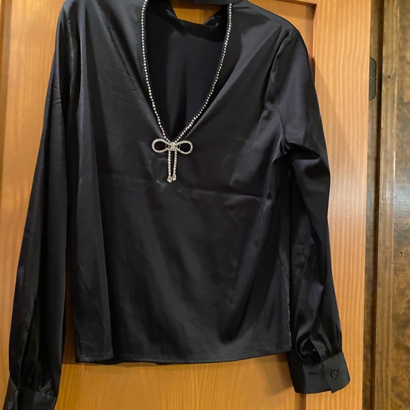 Express Black Satin Blouse With Clear Stone Bow Back NWT - Picture 3 of 6
